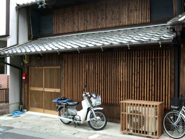 81761b5753e676bd93b766b983644489_s